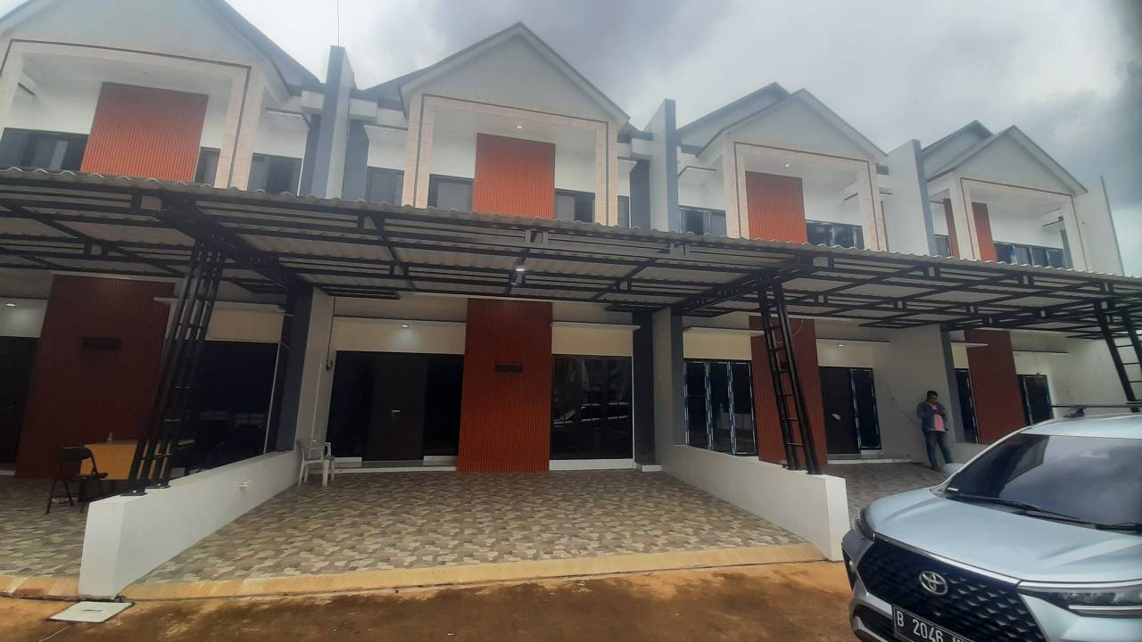 Rumah siap huni Bambu Apus Cipayung